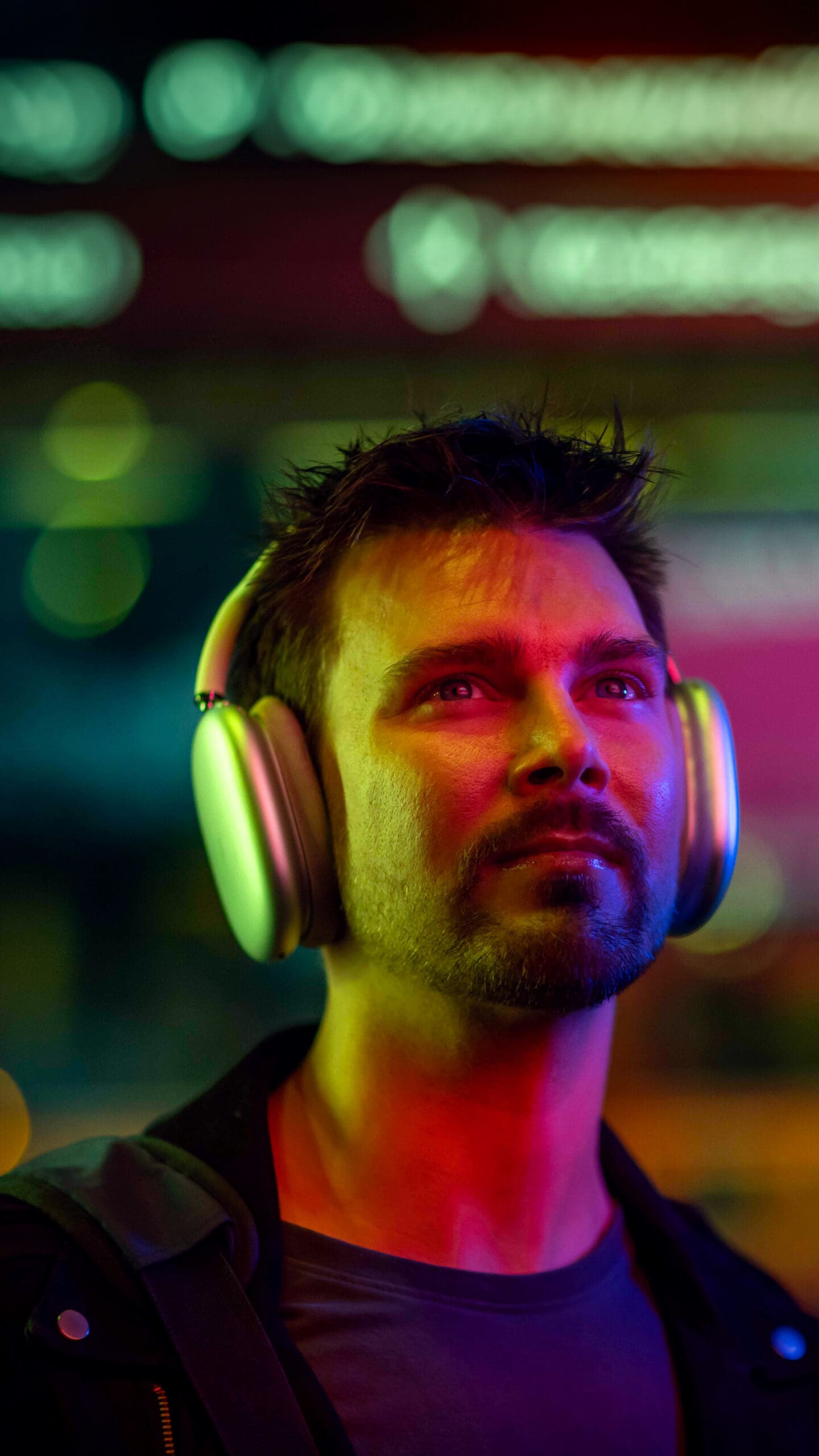 Porträtt av person som symboliserar JCDecauxs varumärkeslöfte inom utomhusreklam